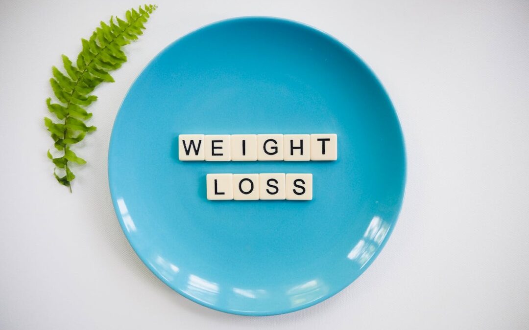 A plate with weight loss written across to remind us of ways to lose weight.